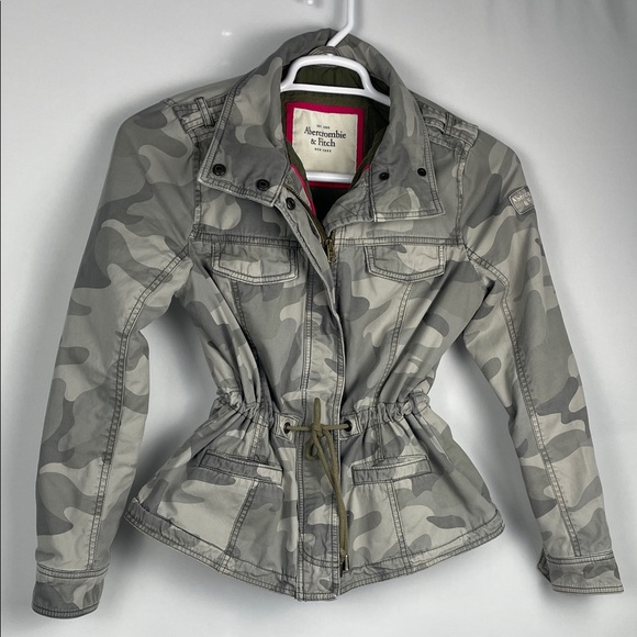 Abercrombie & Fitch Camo
Jacket Womens Girls L
Green Tan Utility size L - Picture 3 of 13